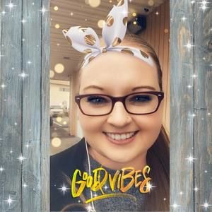 Meet your Posher, Lauren